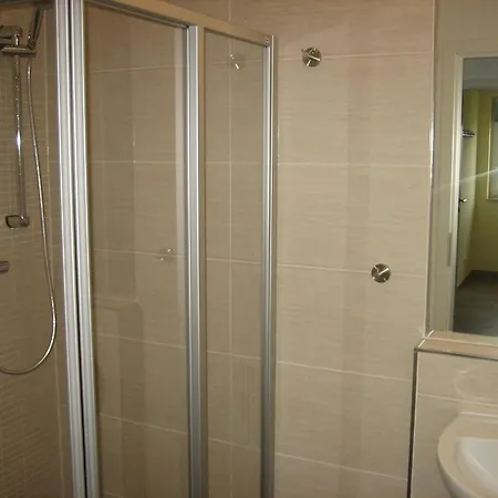 Appartement Modern Eingerichtete Mit Balkon In Zentraler Lage Loddin