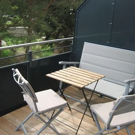 Modern Eingerichtete Mit Balkon In Zentraler Lage Appartement